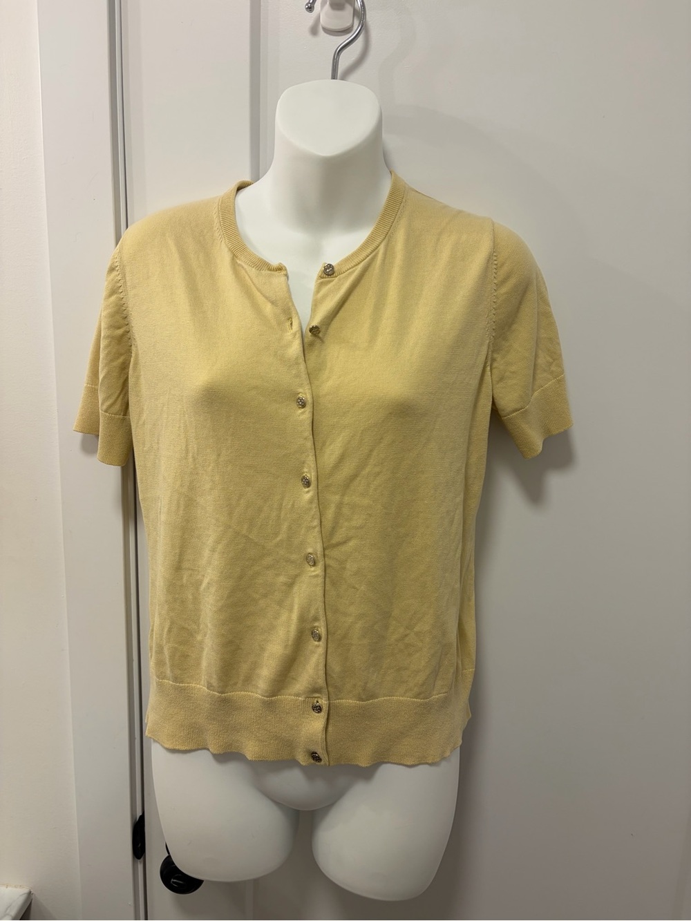 Ann Taylor Pale Yellow Short-Sleeve Button-Front Top